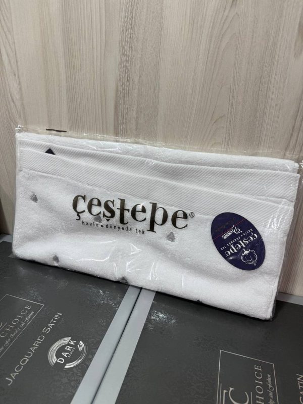 Рушник Cestepe для обличчя білий з рожевими сердечками, губами та бантиками, 50x90 см