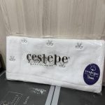 Рушник Cestepe для обличчя білий з рожевими сердечками, губами та бантиками, 50x90 см