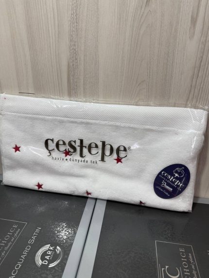 Рушник Cestepe для обличчя білий з рожевими сердечками, губами та бантиками, 50x90 см