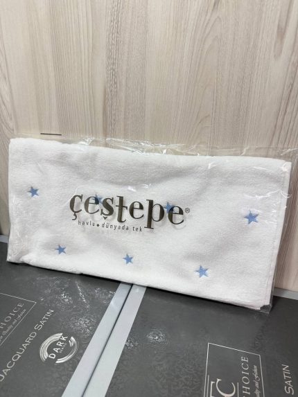 Рушник Cestepe для обличчя білий з рожевими сердечками, губами та бантиками, 50x90 см
