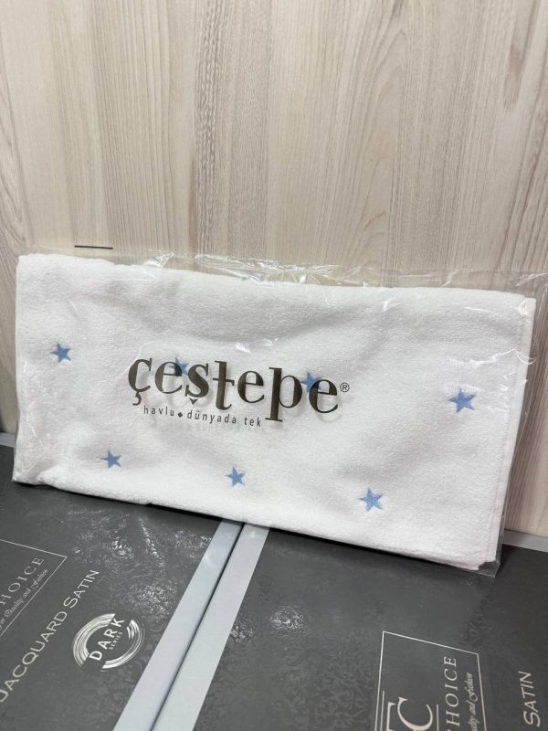 Рушник Cestepe для обличчя білий з рожевими сердечками, губами та бантиками, 50x90 см