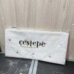 Рушник Cestepe для обличчя білий з рожевими сердечками, губами та бантиками, 50x90 см