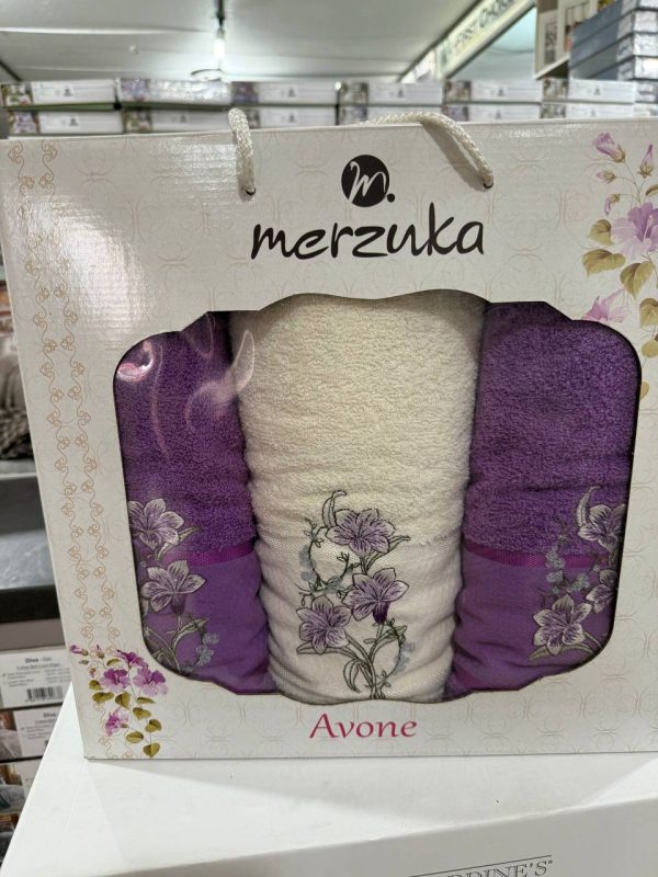 Набір махрових рушників Merzuka з вишивкою в подарунковій коробці, 3 шт
